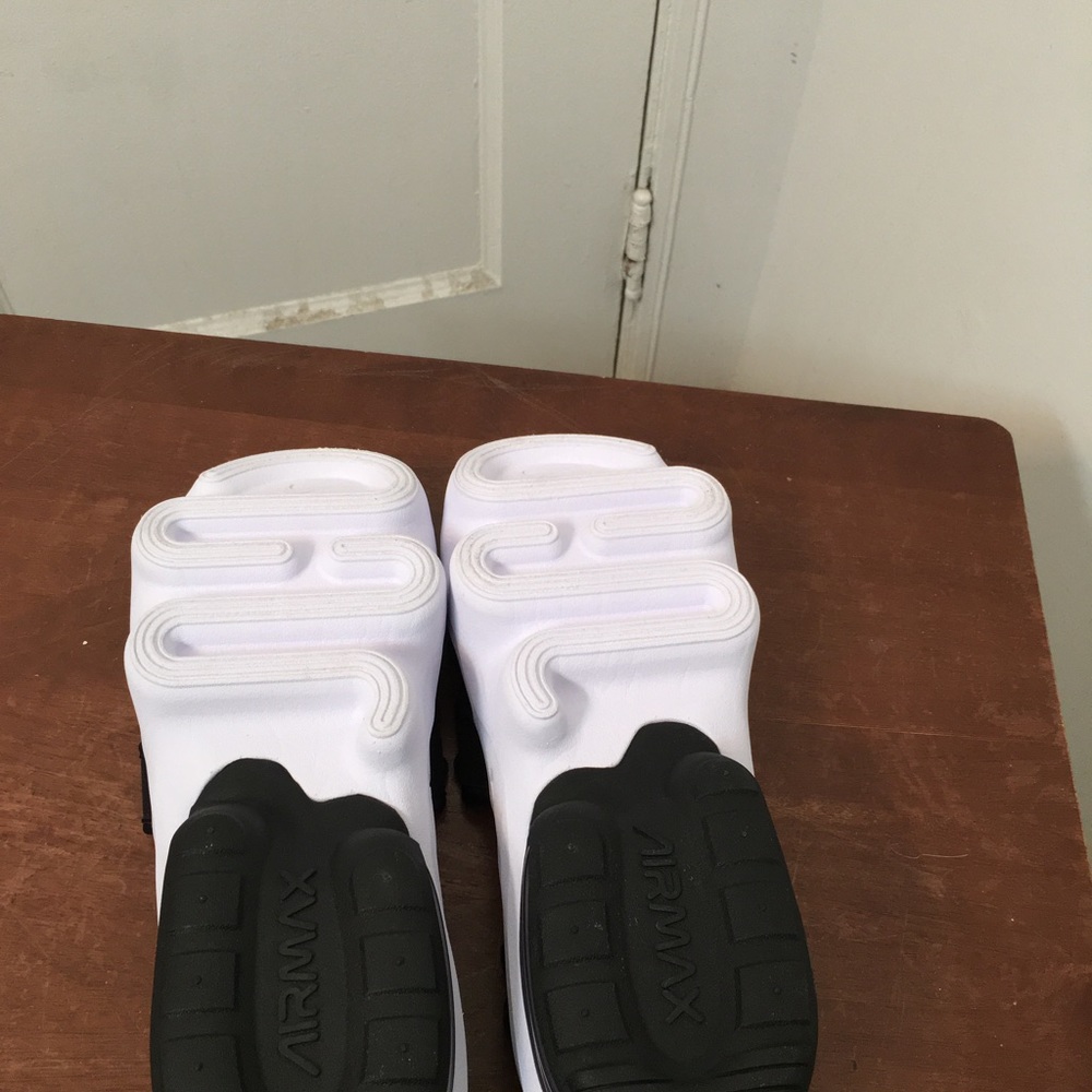 Nike Women’s Air Max Koko Black/White Sandal brand new without box size US10 - Picture 7 of 9